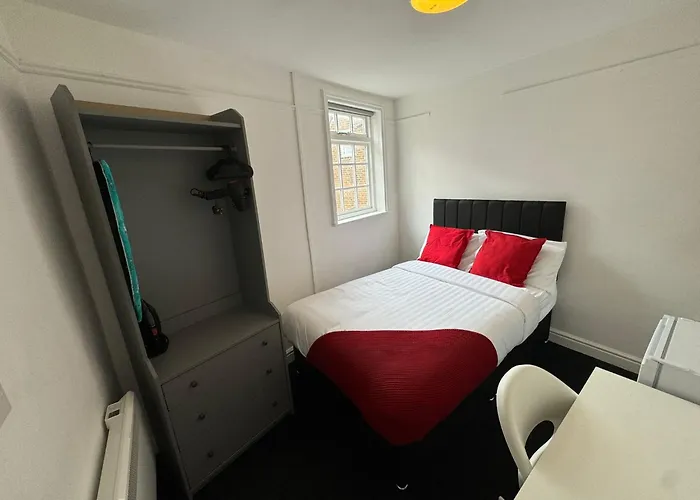 St James\'S Terrace Studio Rooms